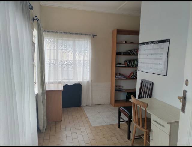 2 BEDROOM FLAT FOR SALE IN GLENWOOD